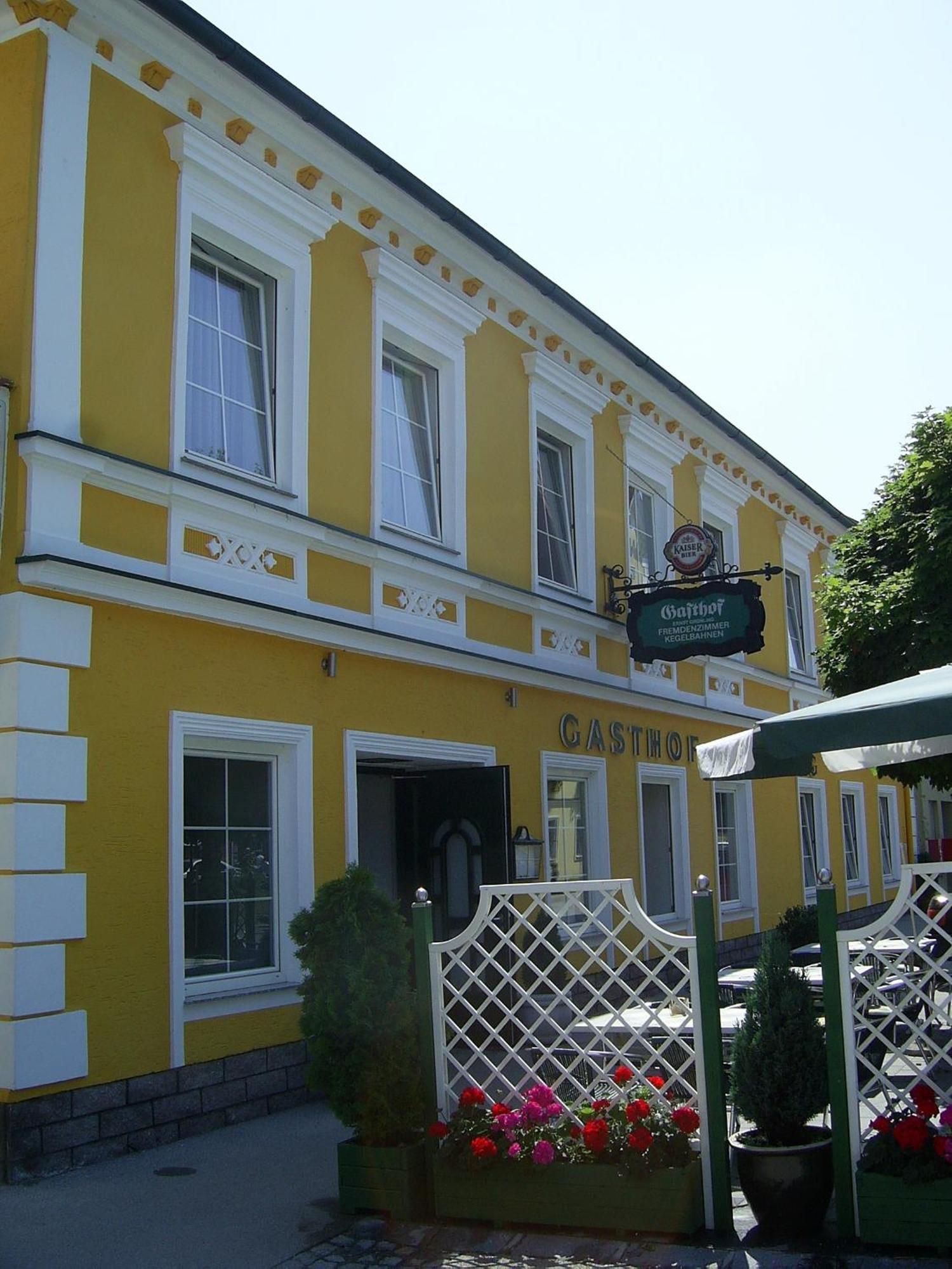Gasthof Gruenling Wallsee ภายนอก รูปภาพ